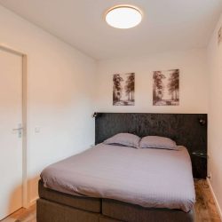 het-huys-slaapkamer-tweepersoonsbed
